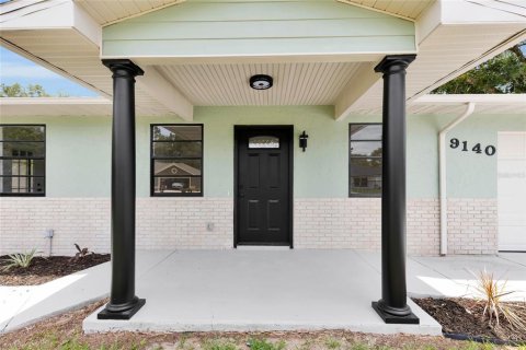 House in Summerfield, Florida 3 bedrooms, 105.91 sq.m. № 2095083 - photo 2