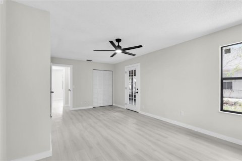 House in Summerfield, Florida 3 bedrooms, 105.91 sq.m. № 2095083 - photo 14