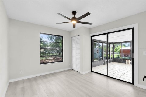 House in Summerfield, Florida 3 bedrooms, 105.91 sq.m. № 2095083 - photo 18