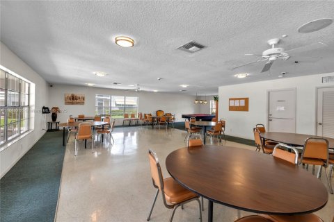 Condo in Deerfield Beach, Florida, 2 bedrooms  № 1930926 - photo 5