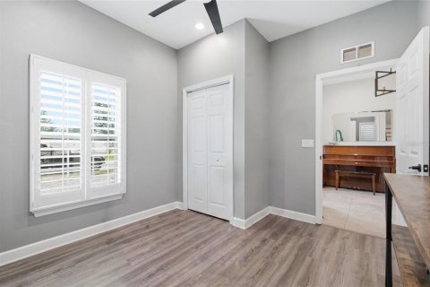 Villa ou maison à vendre à Saint Petersburg, Floride: 5 chambres, 269.79 m2 № 2330306 - photo 7