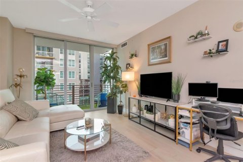 Copropriété à louer à Tampa, Floride: 2 chambres, 97.55 m2 № 2431241 - photo 11