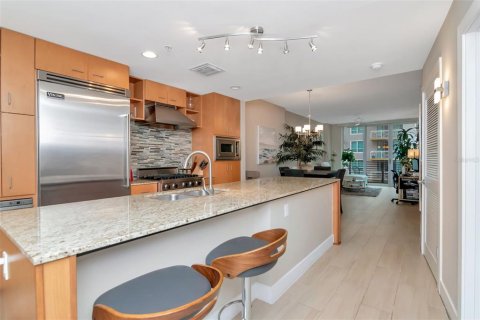 Copropriété à louer à Tampa, Floride: 2 chambres, 97.55 m2 № 2431241 - photo 2