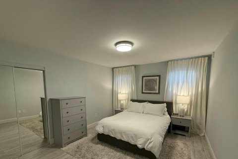 Снять в аренду кондоминиум в Майами, Флорида 4 комнаты, 75.81м2, № 2187252 - фото 9