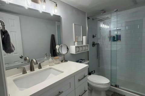 Снять в аренду кондоминиум в Майами, Флорида 4 комнаты, 75.81м2, № 2187252 - фото 10
