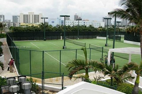 Copropriété à vendre à Sunny Isles Beach, Floride: 61.69 m2 № 1865117 - photo 5