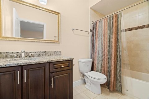 Adosado en venta en Tarpon Springs, Florida, 3 dormitorios, 206.71 m2 № 1446967 - foto 7