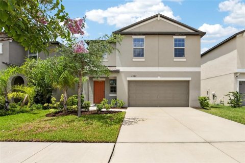 Casa en Tampa, Florida 4 dormitorios, 177.81 m2 № 2231906
