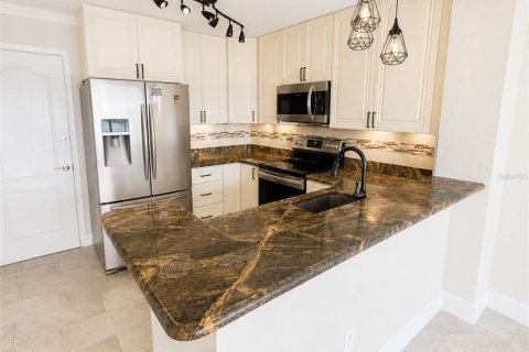 Casa en alquiler en Tampa, Florida, 3 dormitorios, 143.91 m2 № 2122351 - foto 11