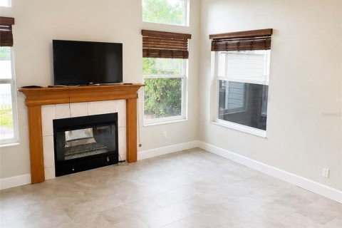 Casa en alquiler en Tampa, Florida, 3 dormitorios, 143.91 m2 № 2122351 - foto 5