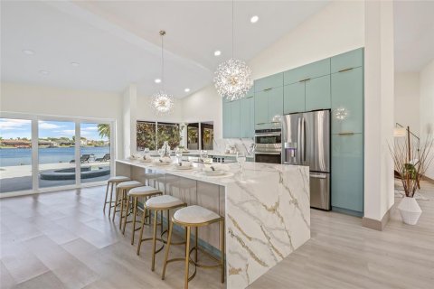 Villa ou maison à vendre à Tampa, Floride: 4 chambres, 278.52 m2 № 1778688 - photo 19