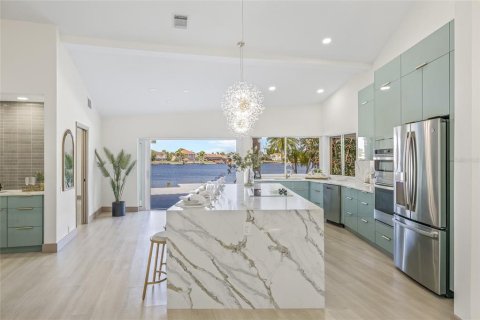 Villa ou maison à vendre à Tampa, Floride: 4 chambres, 278.52 m2 № 1778688 - photo 18