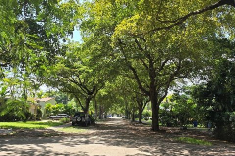 Casa en venta en Coral Gables, Florida, 2 dormitorios, 103.4 m2 № 2014834 - foto 5