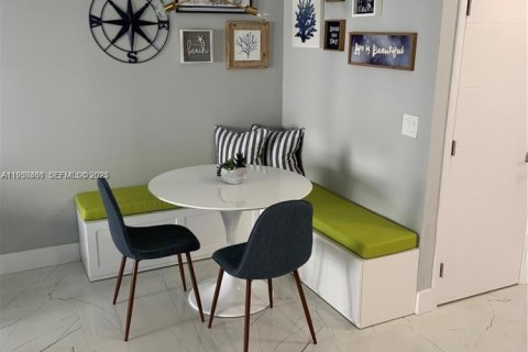 Снять в аренду кондоминиум в Форт-Лодердейл, Флорида 1 спальня, 64.1м2, № 1989244 - фото 7