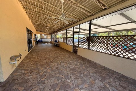 Immobilier commercial à vendre à Fort Myers, Floride: 613.53 m2 № 2118285 - photo 11