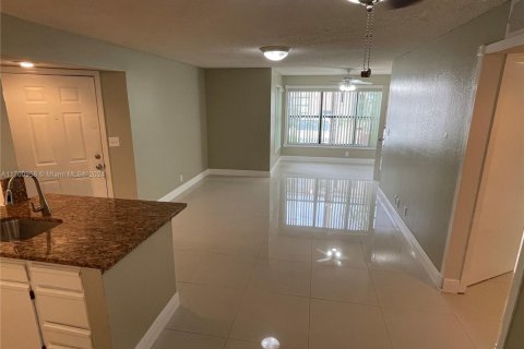 Condo in Davie, Florida, 1 bedroom  № 1864908 - photo 4