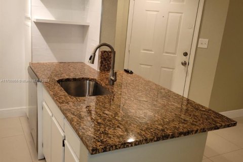 Condo in Davie, Florida, 1 bedroom  № 1864908 - photo 12