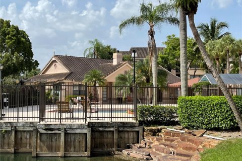 Condo in Davie, Florida, 1 bedroom  № 1864908 - photo 28