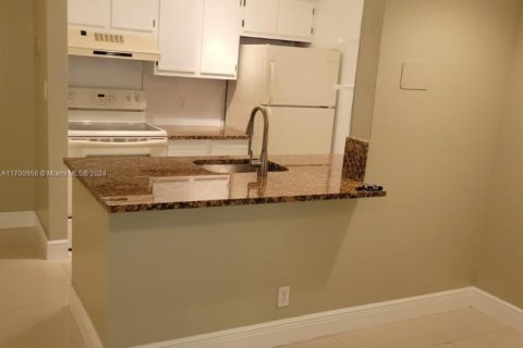 Condo in Davie, Florida, 1 bedroom  № 1864908 - photo 15