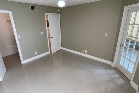 Condo in Davie, Florida, 1 bedroom  № 1864908 - photo 17