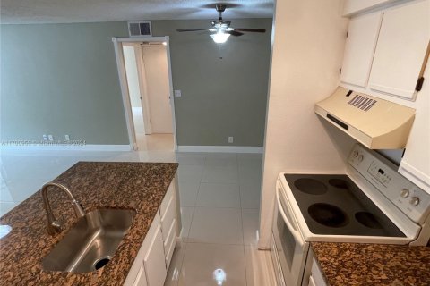 Condo in Davie, Florida, 1 bedroom  № 1864908 - photo 5