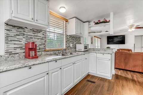 Appartement à louer à Wesley Chapel, Floride: 3 chambres, 93.65 m2 № 2404709 - photo 2