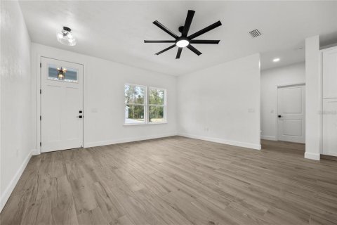 Casa en alquiler en Bronson, Florida, 3 dormitorios, 148.55 m2 № 1919298 - foto 12