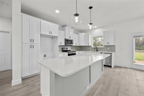 Casa en alquiler en Bronson, Florida, 3 dormitorios, 148.55 m2 № 1919298 - foto 5