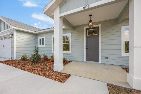 Casa en alquiler en Bronson, Florida, 3 dormitorios, 148.55 m2 № 1919298 - foto 3