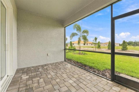 Duplex in Parrish, Florida 2 bedrooms, 146.69 sq.m. № 2115580 - photo 18