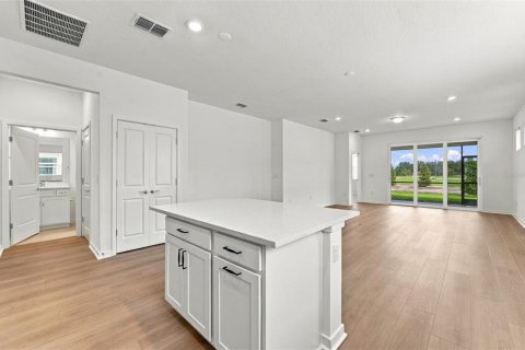 Duplex in Parrish, Florida 2 bedrooms, 146.69 sq.m. № 2115580 - photo 5