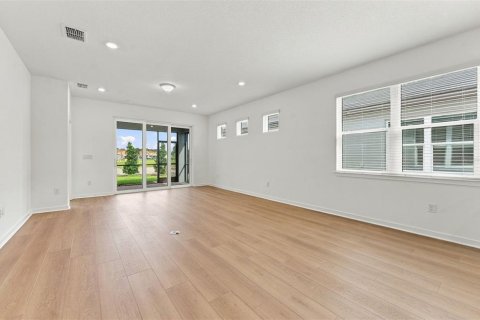 Duplex in Parrish, Florida 2 bedrooms, 146.69 sq.m. № 2115580 - photo 7