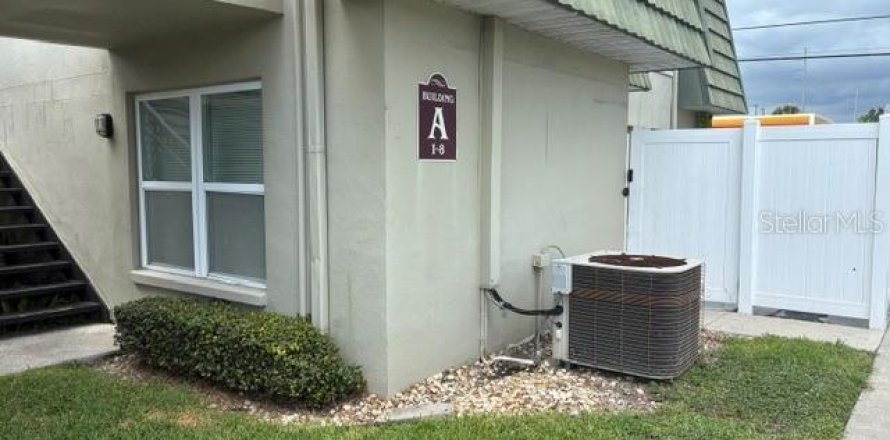 Condominio en Clearwater, Florida, 2 dormitorios № 1917938