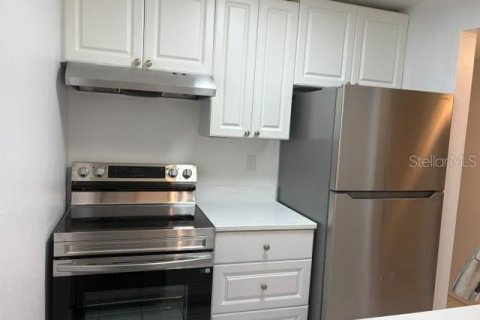 Condominio en alquiler en Clearwater, Florida, 2 dormitorios, 75.53 m2 № 1917938 - foto 3