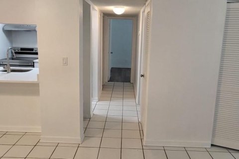 Condominio en alquiler en Clearwater, Florida, 2 dormitorios, 75.53 m2 № 1917938 - foto 8