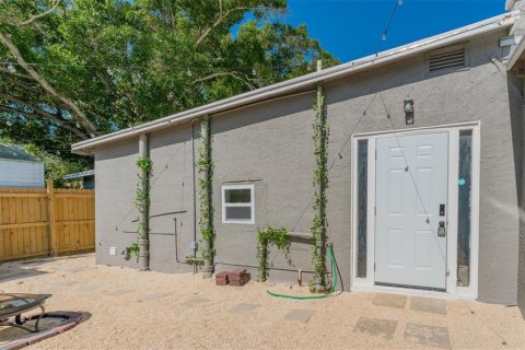 Duplex in Saint Petersburg, Florida 4 bedrooms, 140.84 sq.m. № 1916351 - photo 18
