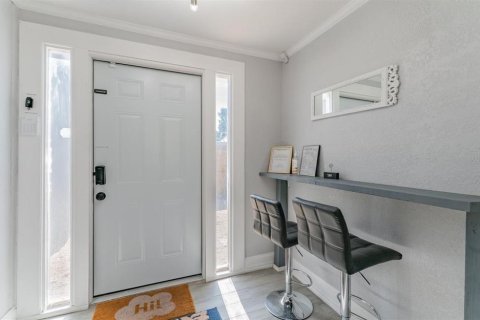 Duplex in Saint Petersburg, Florida 4 bedrooms, 140.84 sq.m. № 1916351 - photo 15