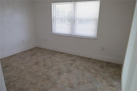 House in Hudson, Florida 3 bedrooms, 120.96 sq.m. № 1640541 - photo 7