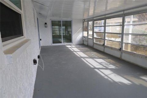 House in Hudson, Florida 3 bedrooms, 120.96 sq.m. № 1640541 - photo 13