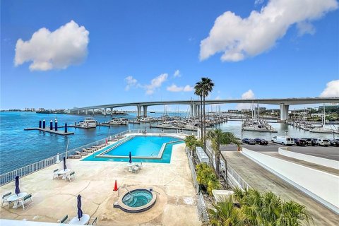 Condo in Clearwater, Florida, 2 bedrooms  № 1742824 - photo 28