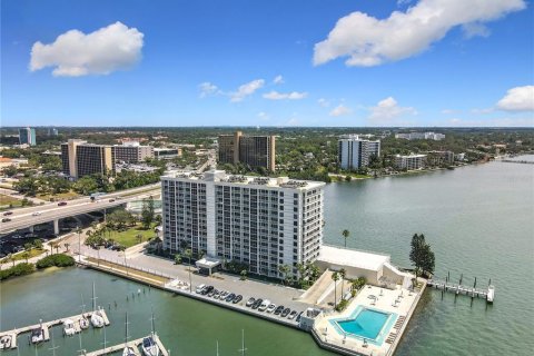 Condo in Clearwater, Florida, 2 bedrooms  № 1742824 - photo 1