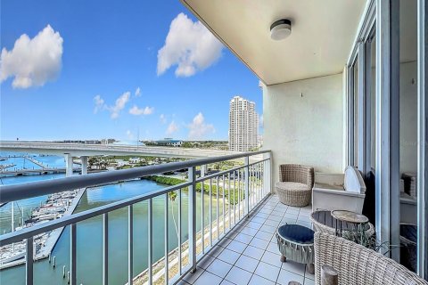 Condo in Clearwater, Florida, 2 bedrooms  № 1742824 - photo 11