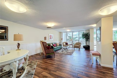 Condo in Clearwater, Florida, 2 bedrooms  № 1742824 - photo 27