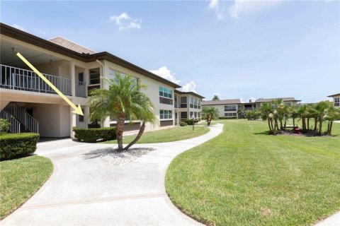 Condominio en venta en New Port Richey, Florida, 1 dormitorio, 67.63 m2 № 1787918 - foto 10