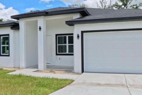 House in Dunnellon, Florida 3 bedrooms, 154.22 sq.m. № 1840292 - photo 1