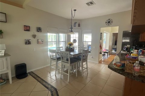 House in Englewood, Florida 4 bedrooms, 217.11 sq.m. № 1832959 - photo 13