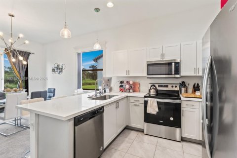 House in Ave Maria, Florida 3 bedrooms, 169.64 sq.m. № 2043313 - photo 10