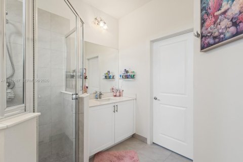 House in Ave Maria, Florida 3 bedrooms, 169.64 sq.m. № 2043313 - photo 16