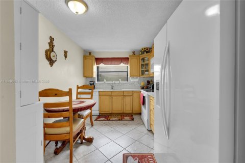 Купить таунхаус в Лодерхилл, Флорида 2 спальни, 137.5м2, № 1897750 - фото 11