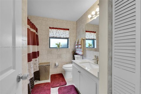 Купить таунхаус в Лодерхилл, Флорида 2 спальни, 137.5м2, № 1897750 - фото 3